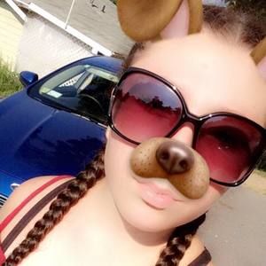 Meet your Posher, Alexis